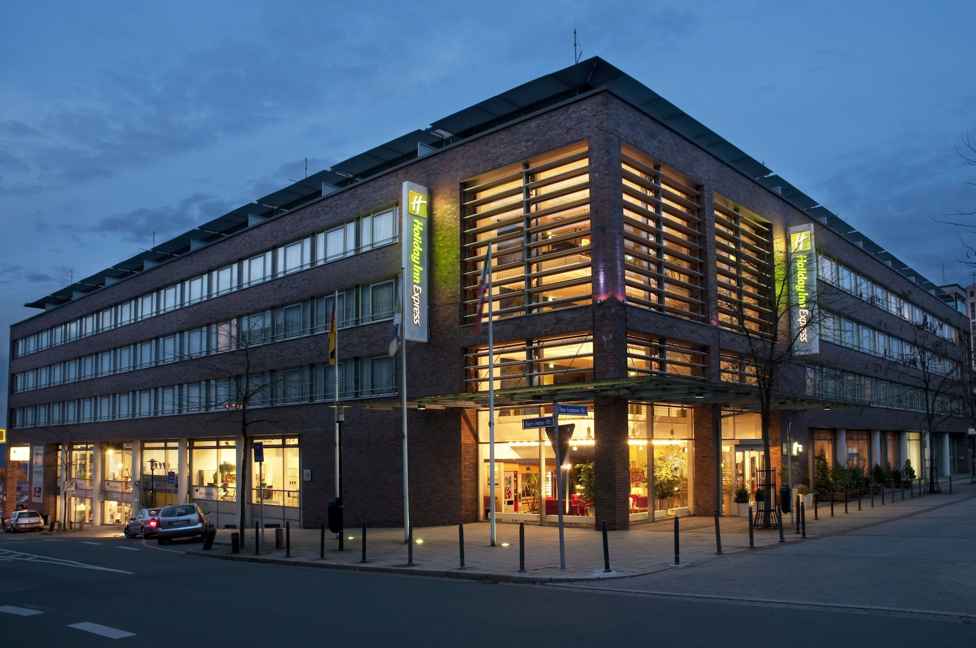Premier Inn Essen City Limbecker Platz Hotel