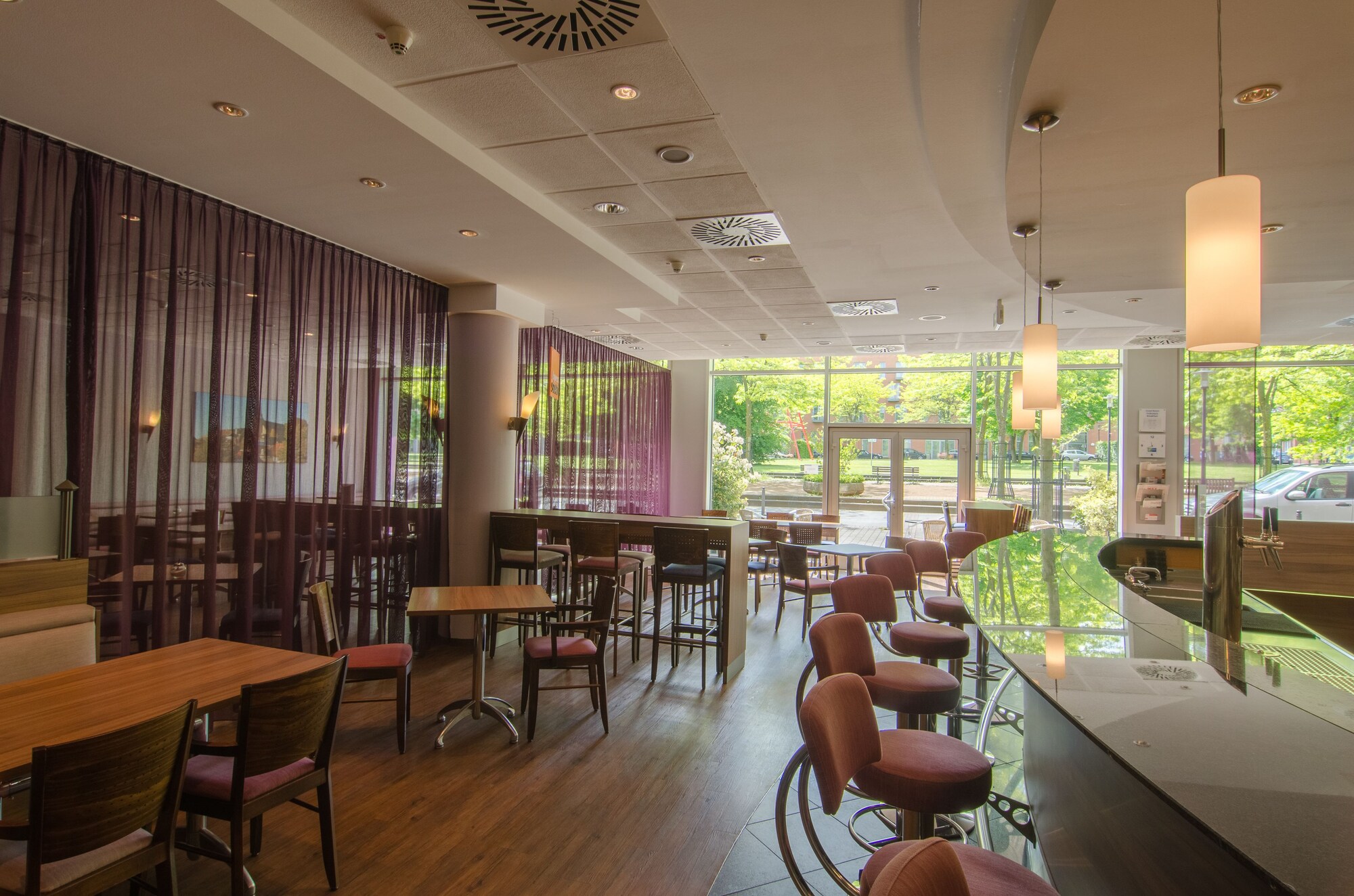 Premier Inn Essen City Limbecker Platz Hotel