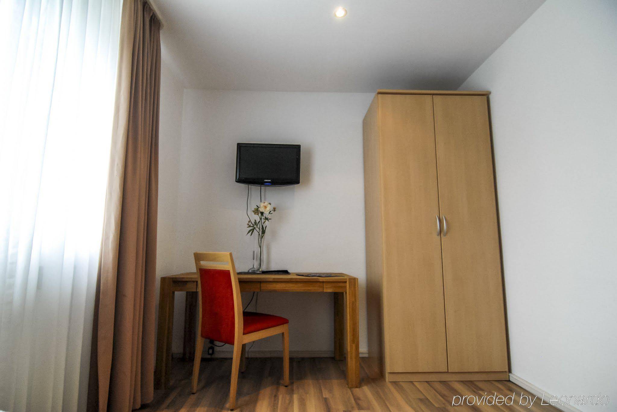 Petul Apart Hotel Ernestine