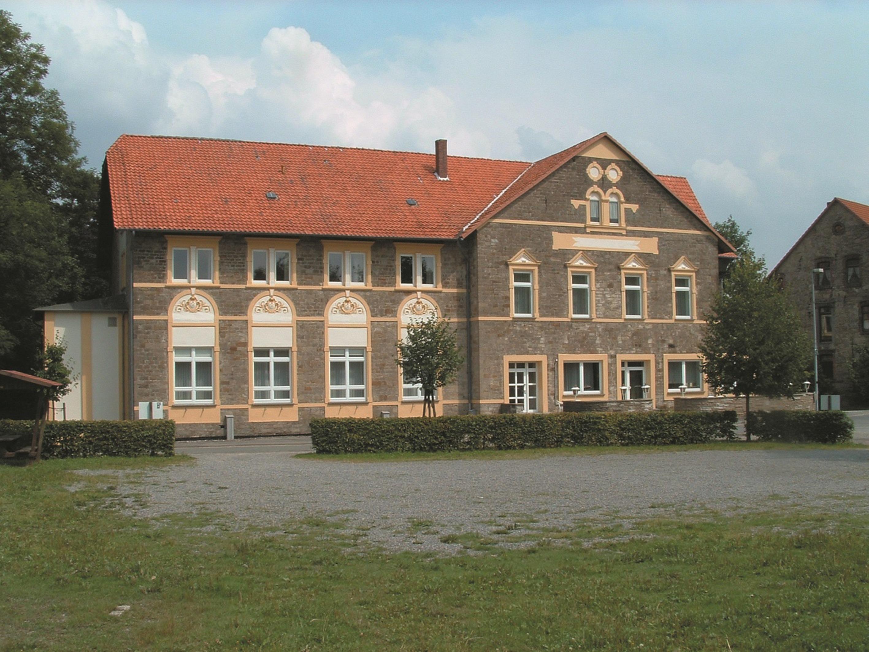 Zur Burg Sternberg