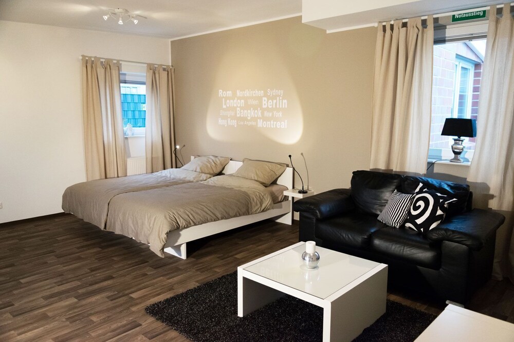 Hostel-Hamm by Geronimo