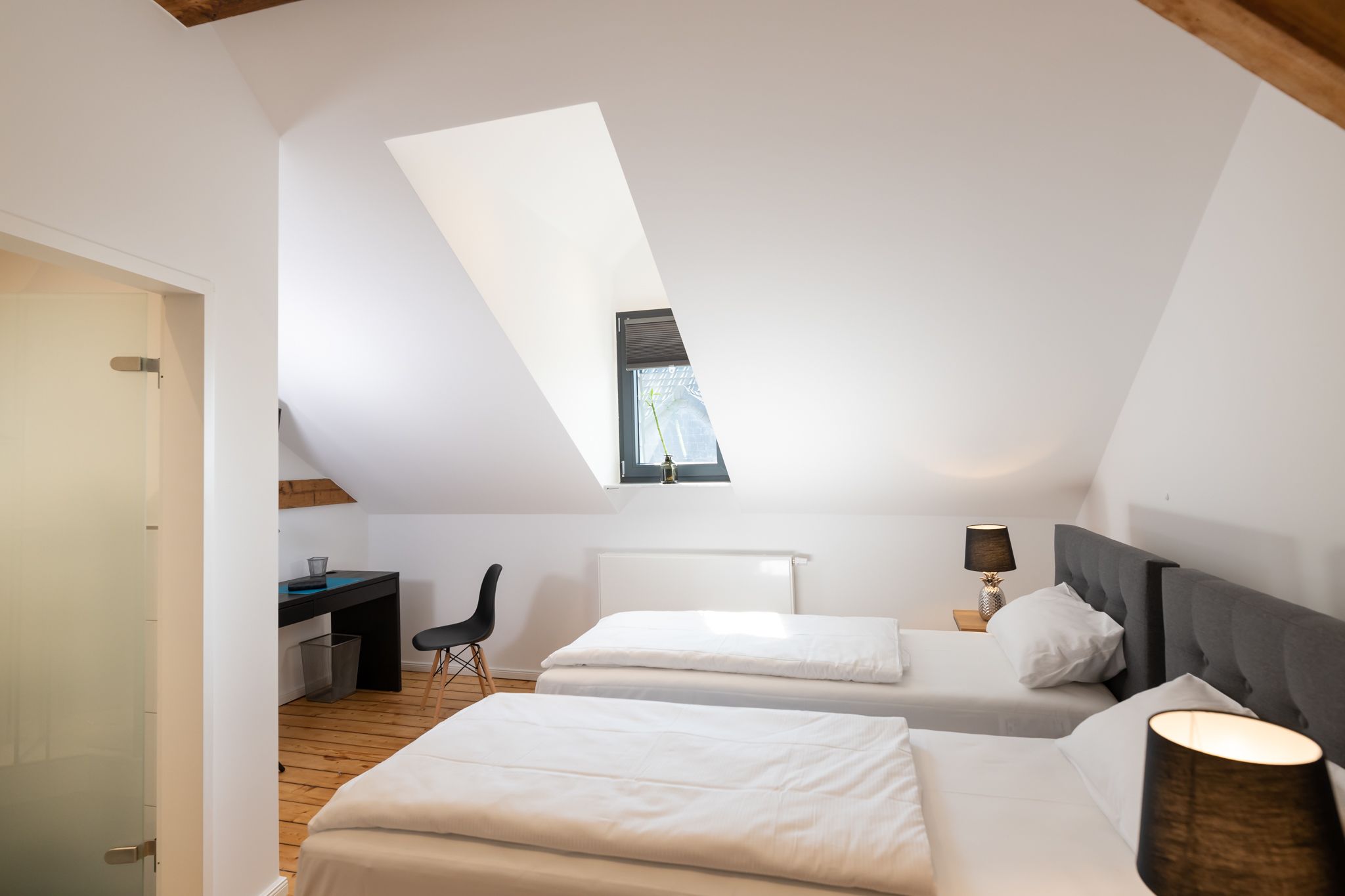 Nikii Hotel & Restaurant