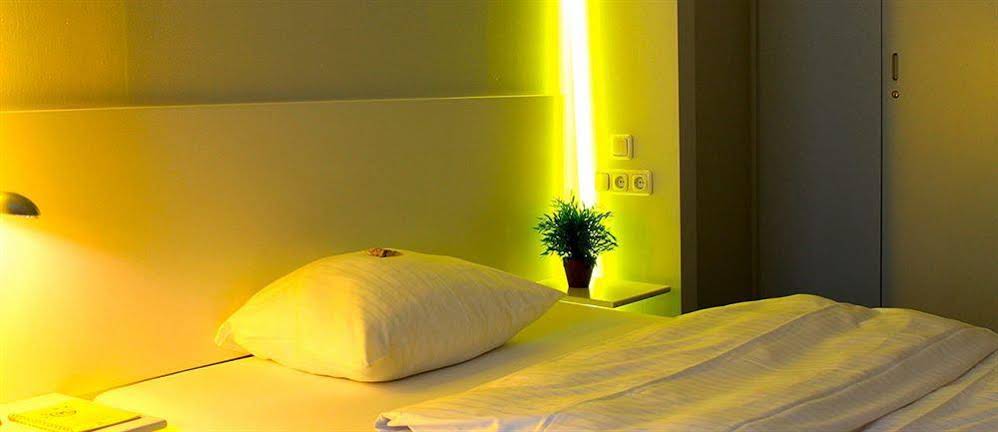 Hotel-U