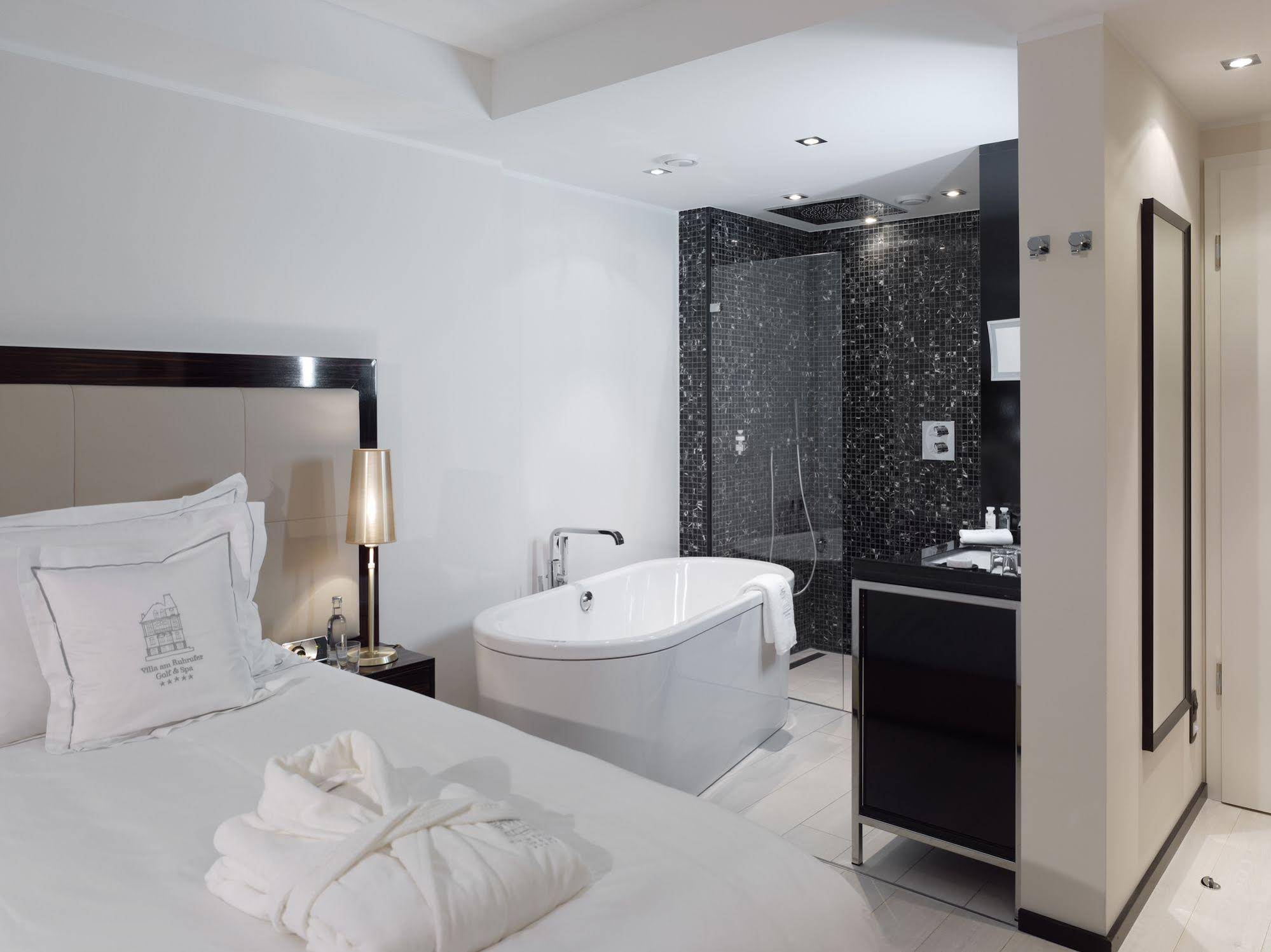 Boutique Hotel Villa Am Ruhrufer Golf & Spa