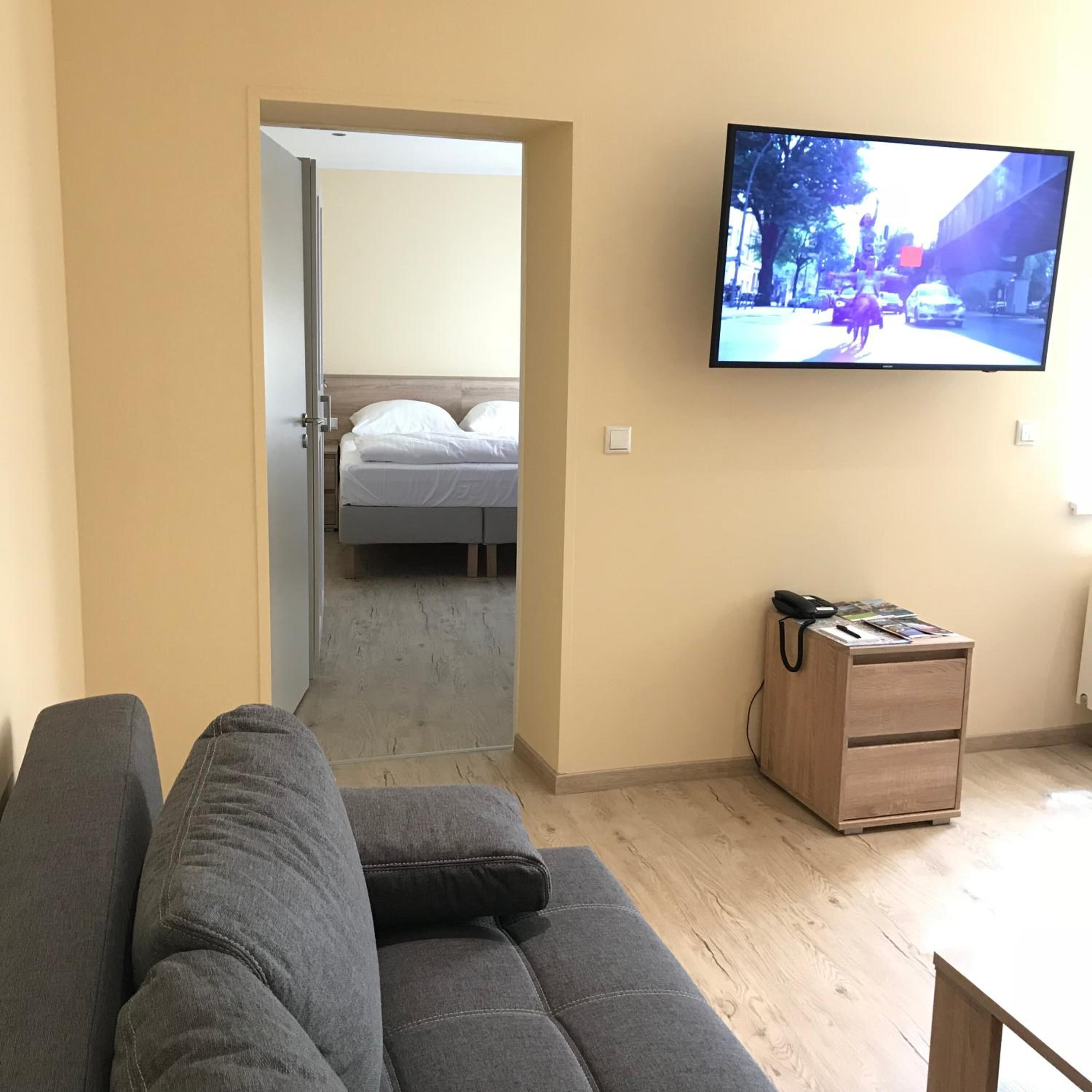 Hotel Select Suites & Aparts