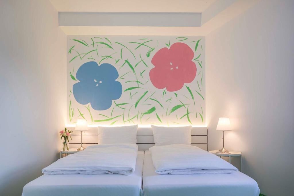Flowers Hotels