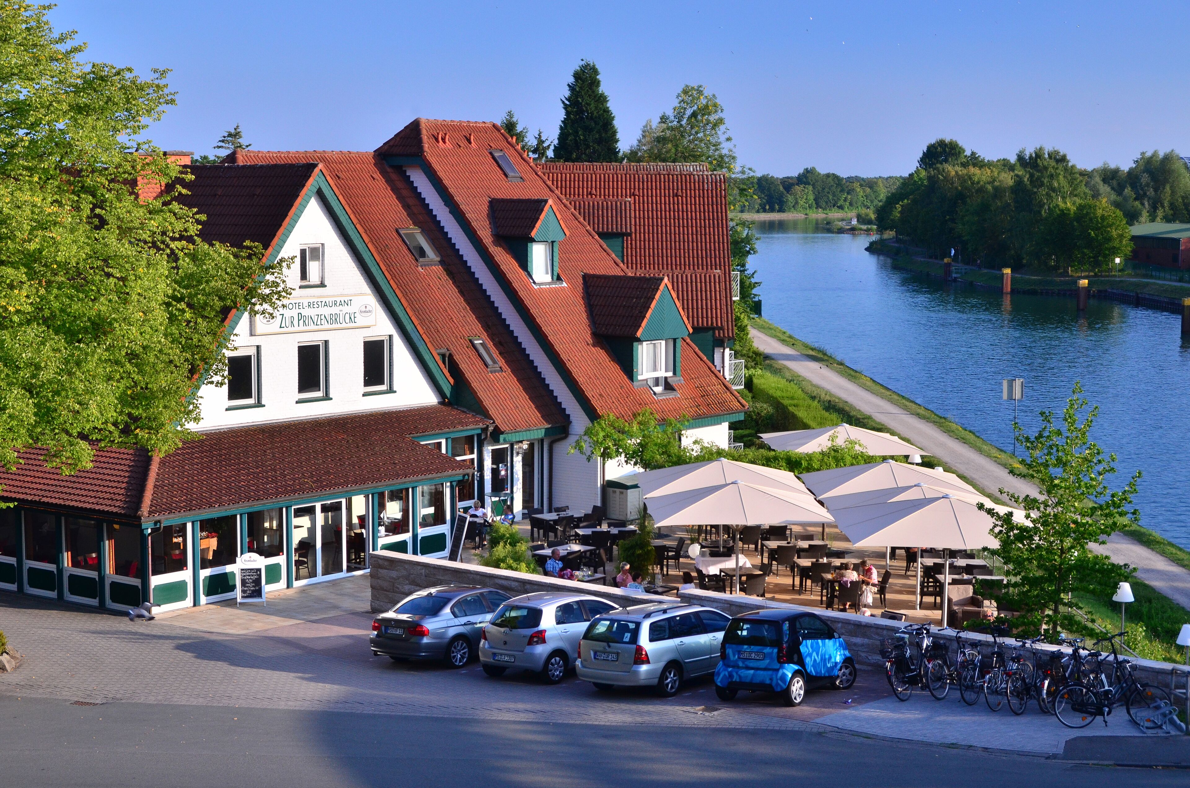 Zur Prinzenbrücke