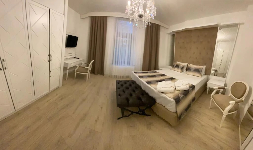 Kispet Deluxe Hotel