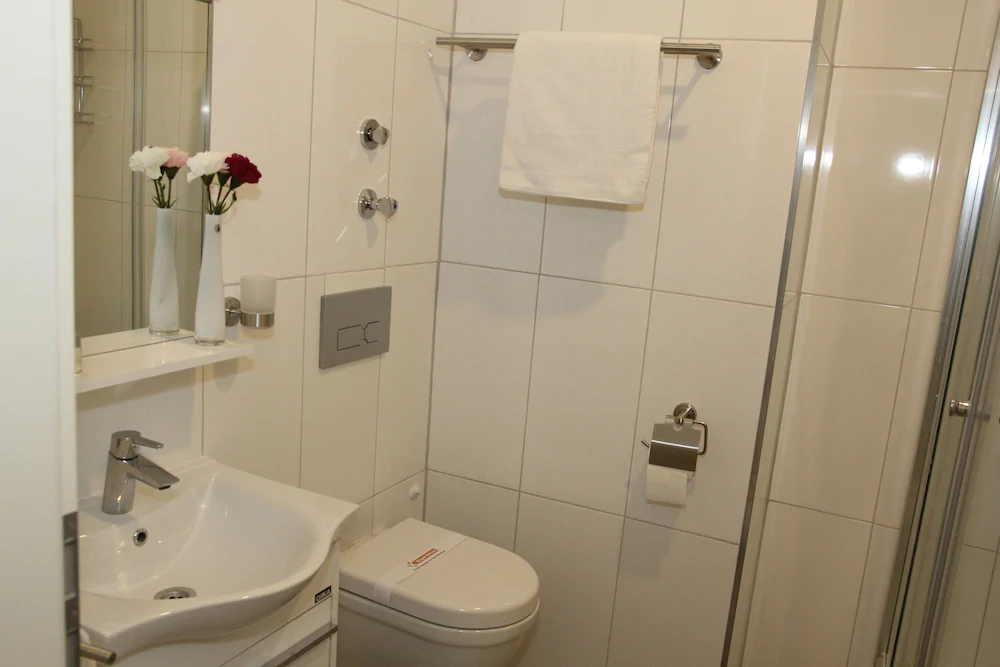 Kispet Deluxe Hotel