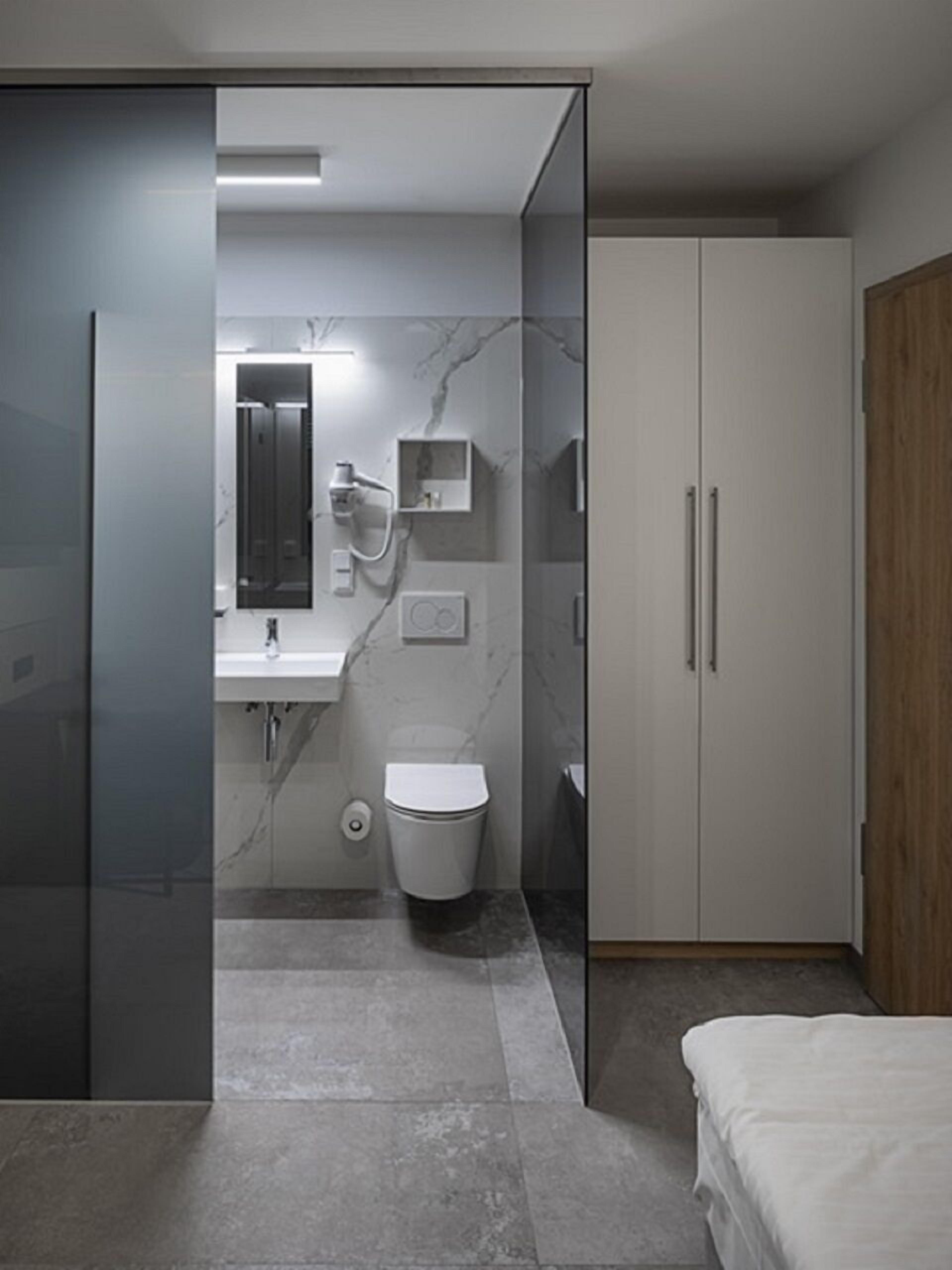 Home & Work Apartments