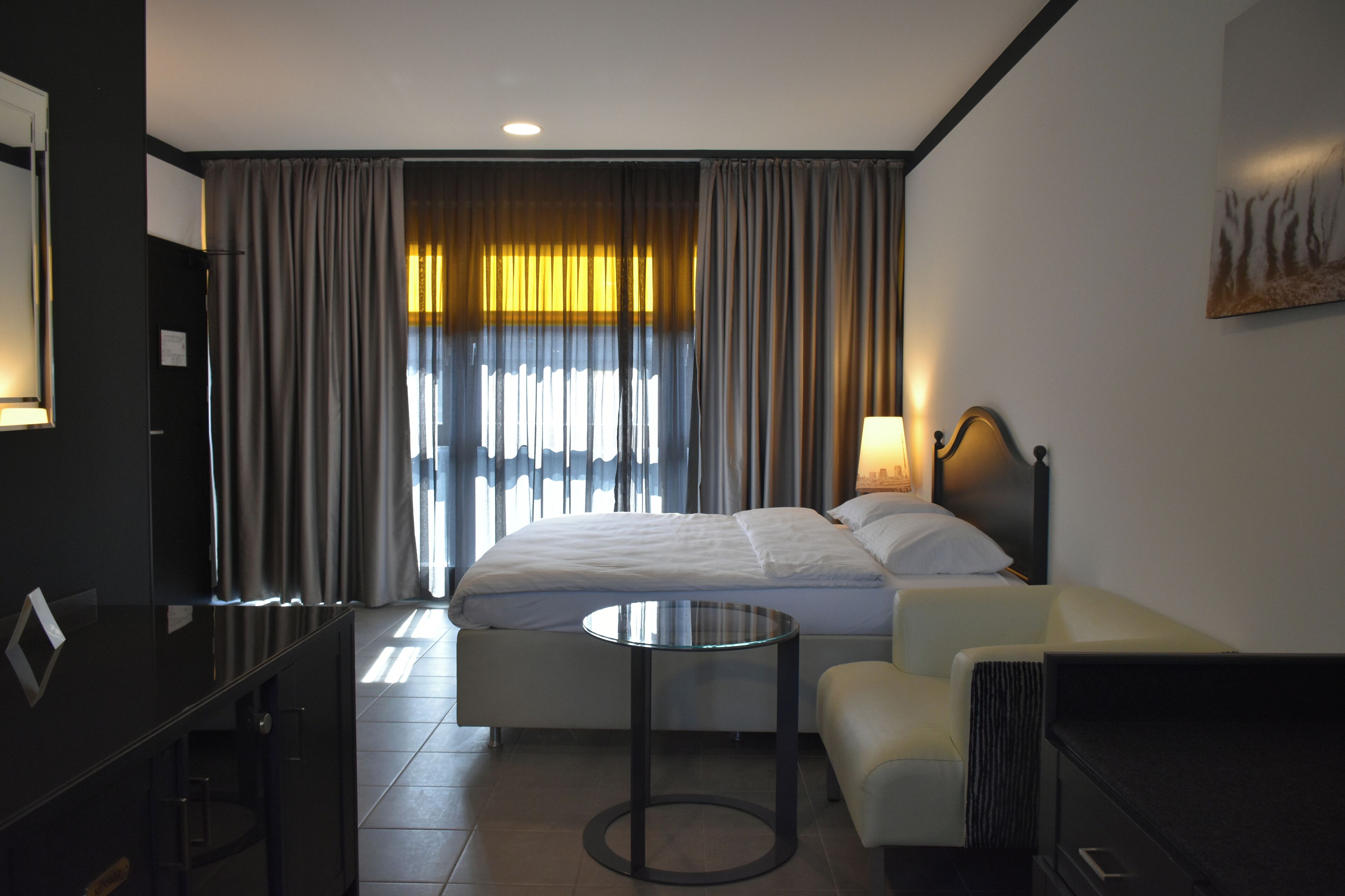 Tibet Hotel