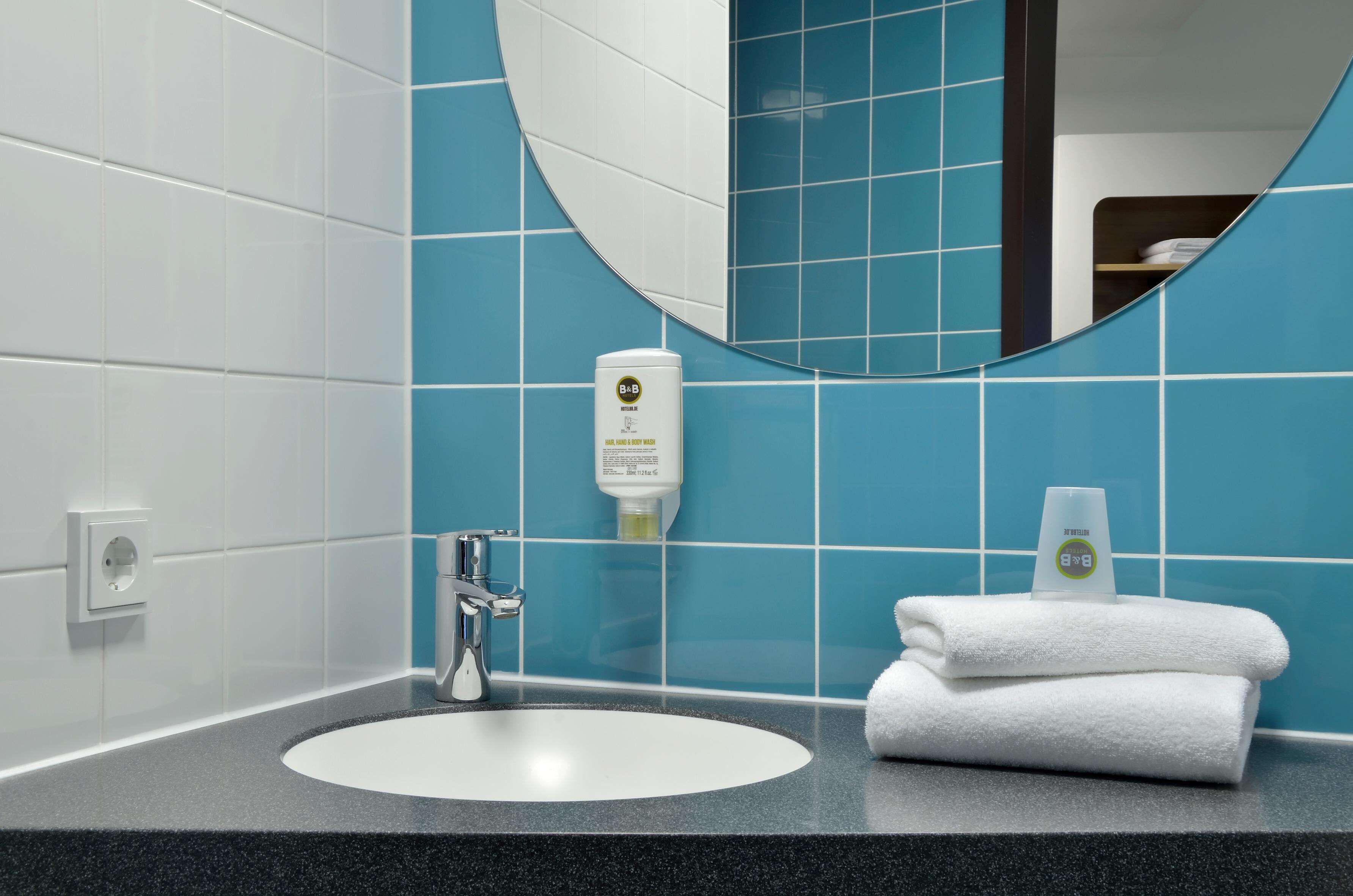 B&B HOTEL Wuppertal City-Süd