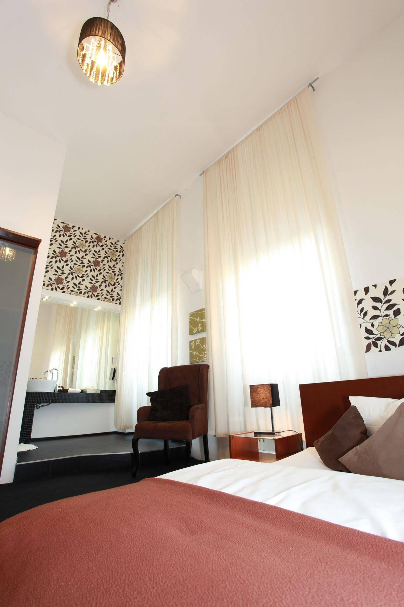 Hotel Amical