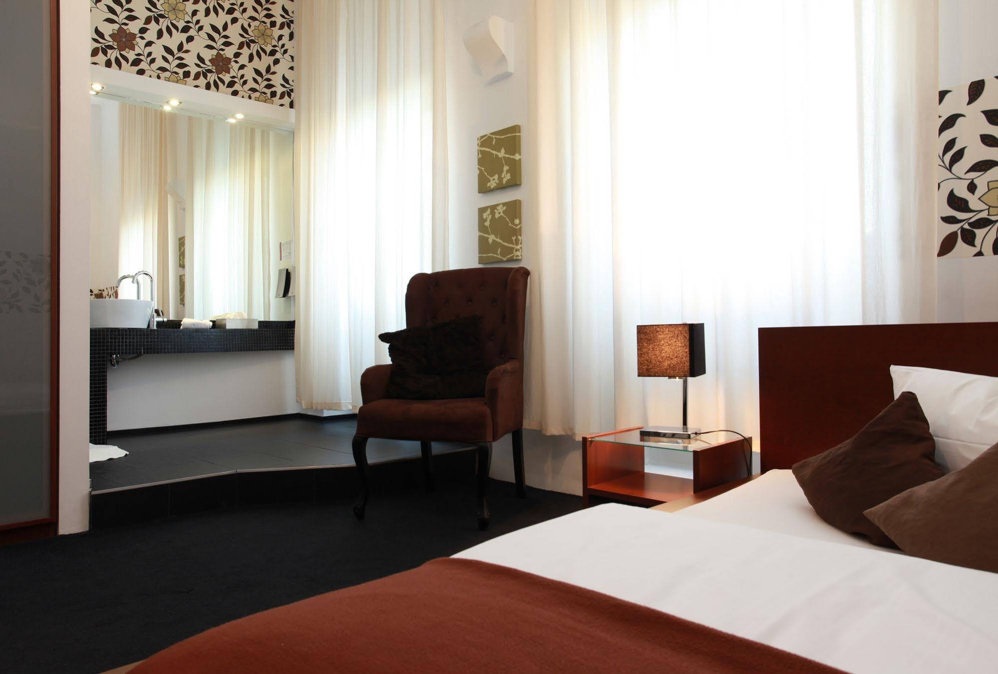 Hotel Amical
