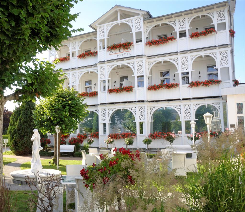 Alexa Hotel