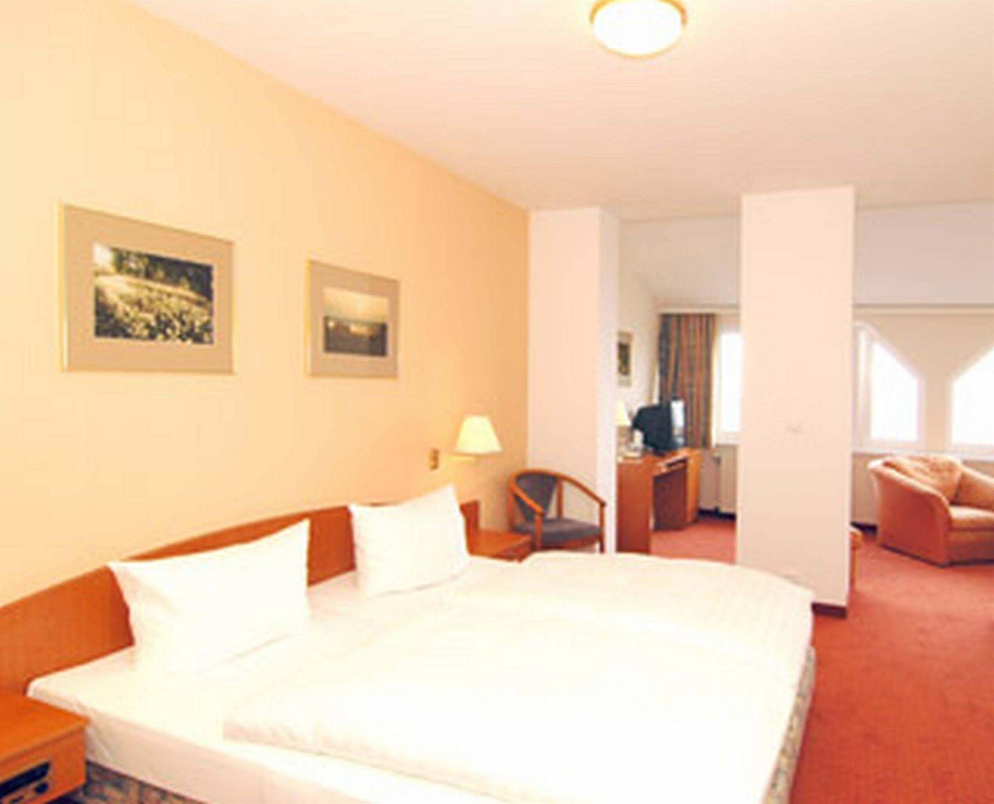Panorama Hotel  Lohme/ Greys / Haus Harzendorf / Villa Joksch