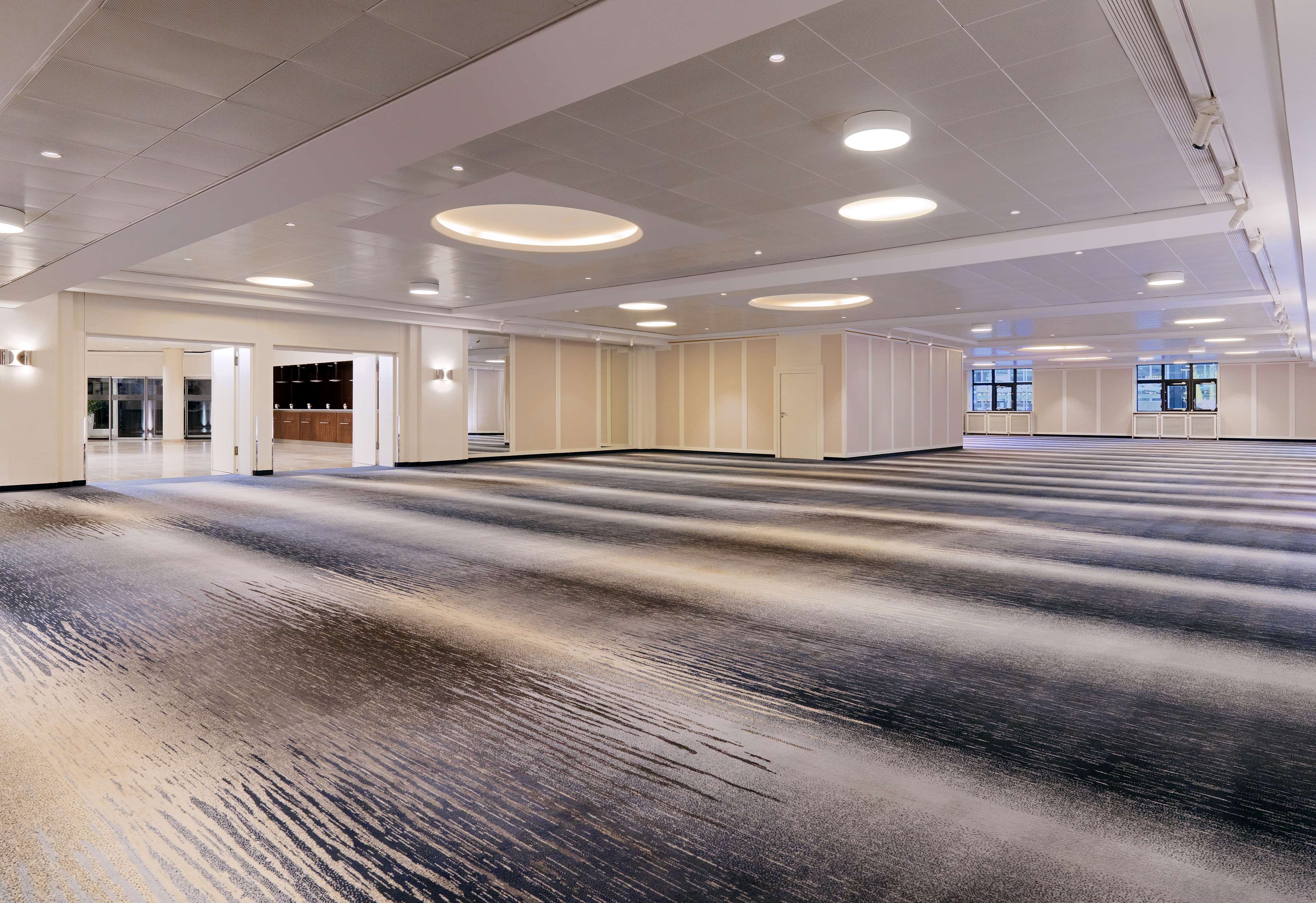 Sheraton Frankfurt Airport Hotel & Conference Center