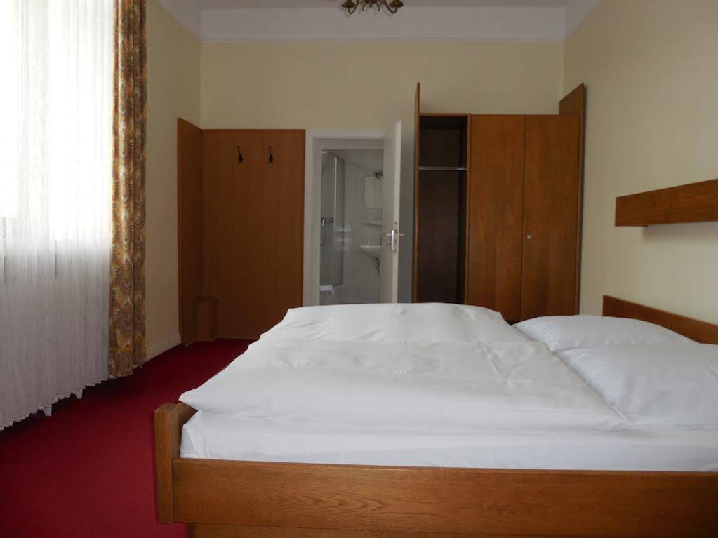 Hotel & Restaurant Zum Schwarzen Kreuz