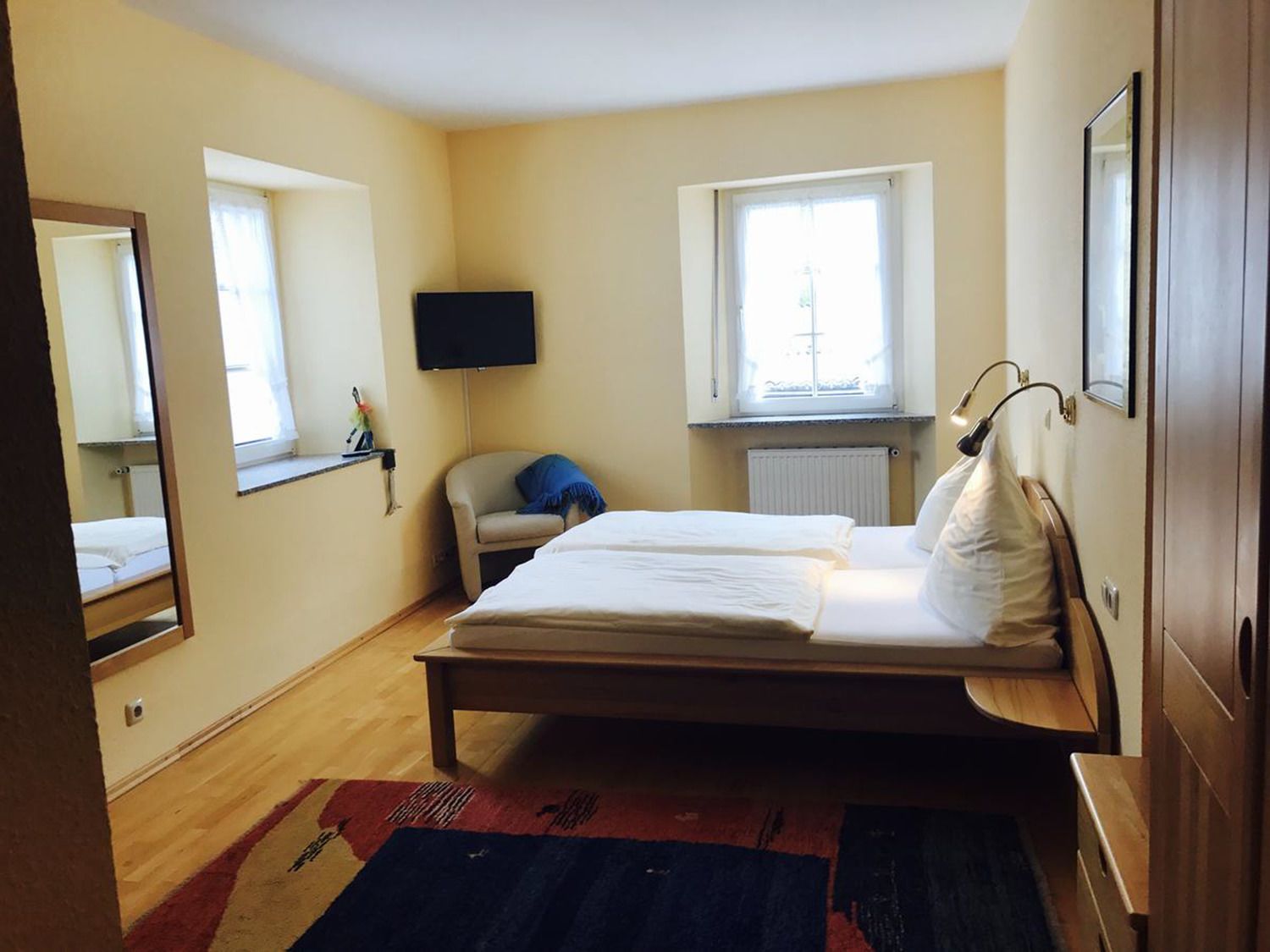 Weingut-Gastehaus Sebastiani