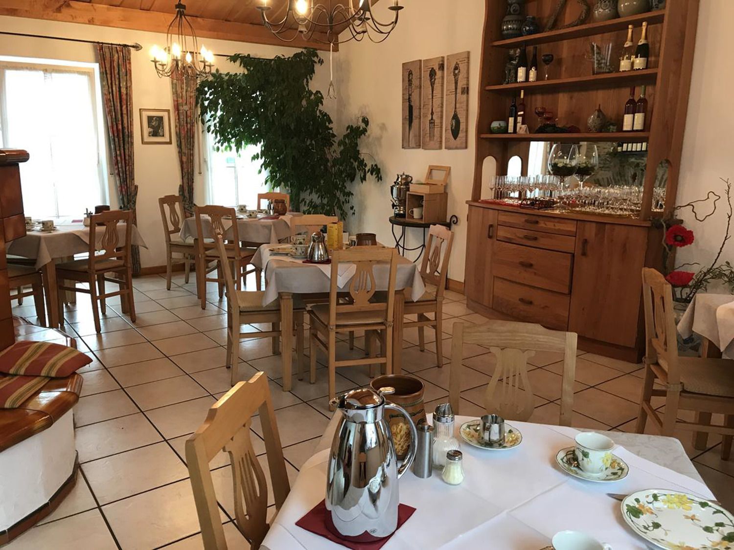 Weingut-Gastehaus Sebastiani