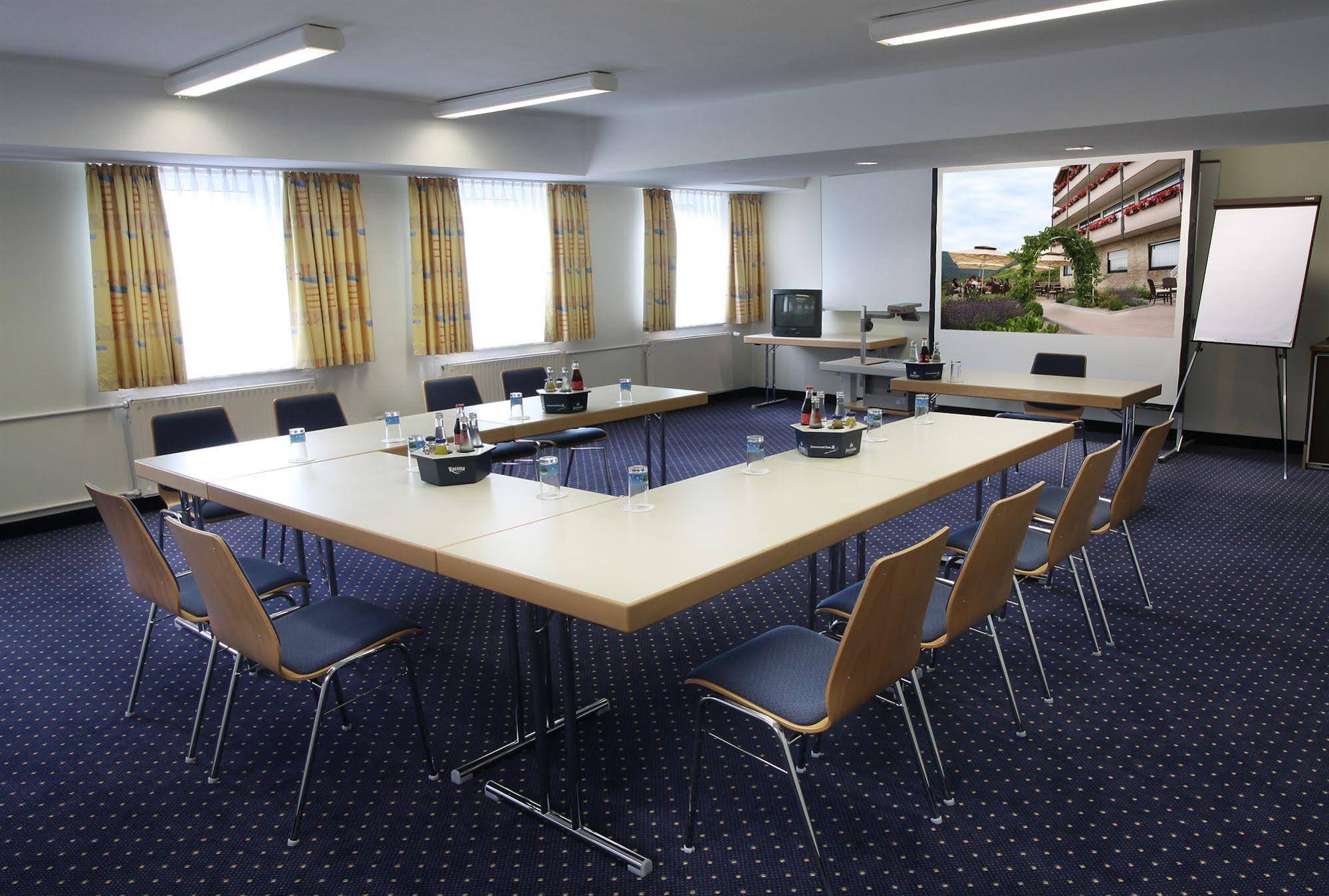 Arens Hotel 327mNN