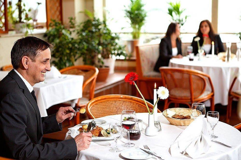 Rheinhotel Vier Jahreszeiten