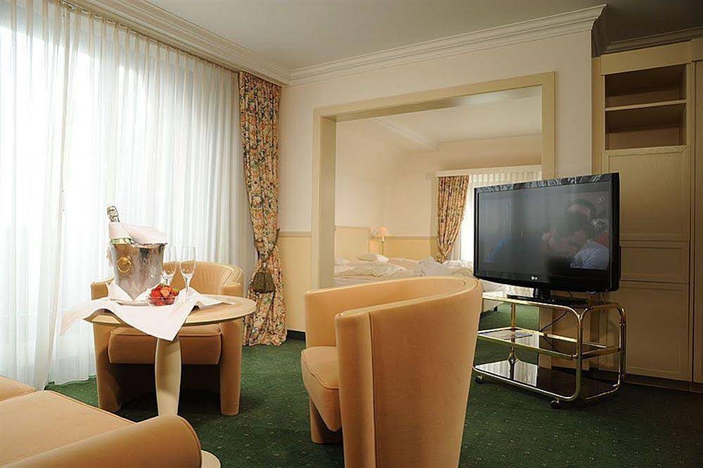 Rheinhotel Vier Jahreszeiten