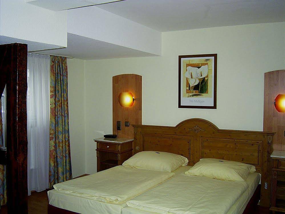 Hotel, Weinhaus und Restaurant Bockshaut