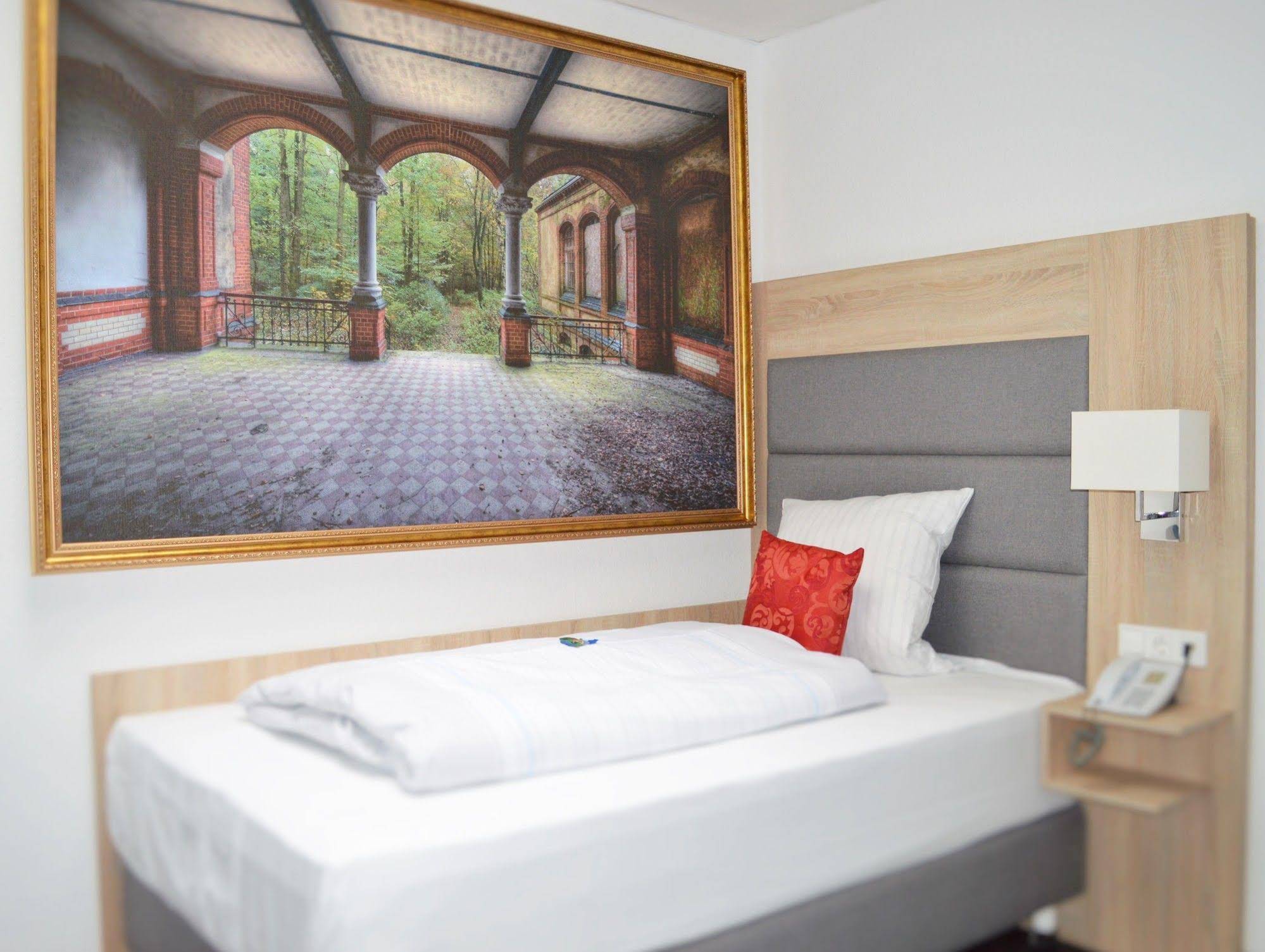 Pallas Hotel