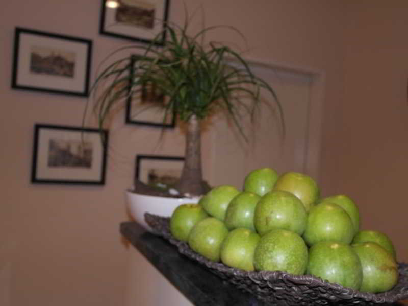 Attache an der Messe