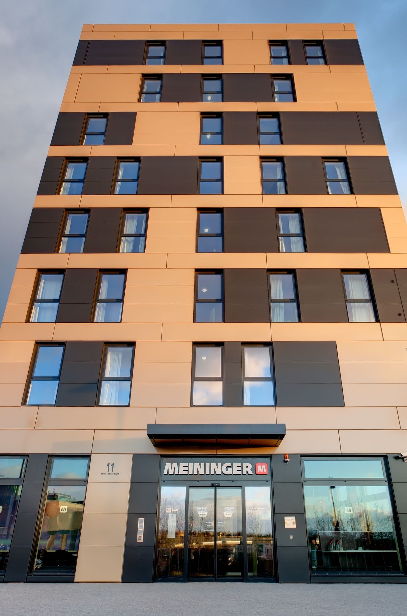 Meininger Hotel Frankfurt/Main Airport