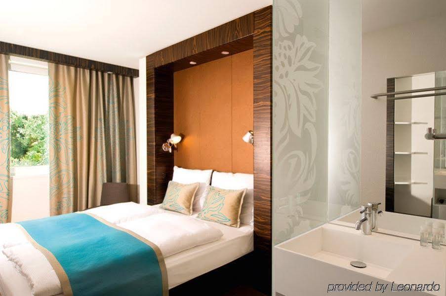 Motel One Frankfurt-airport