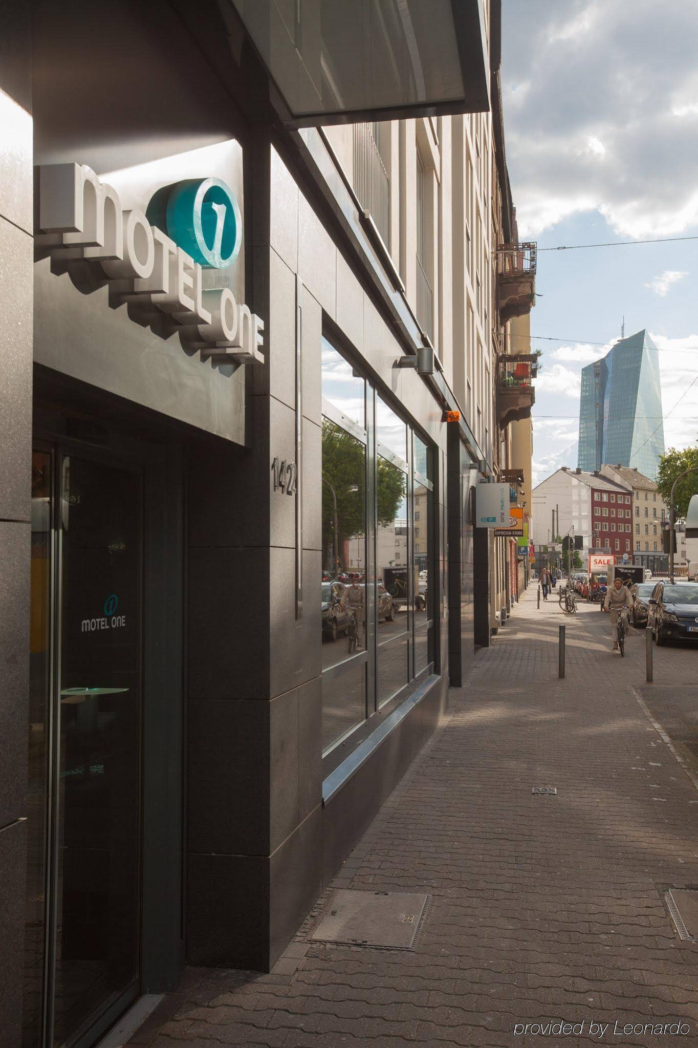 Motel One Frankfurt-east Side