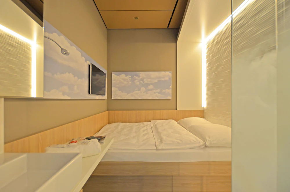My Cloud Transit Hotel