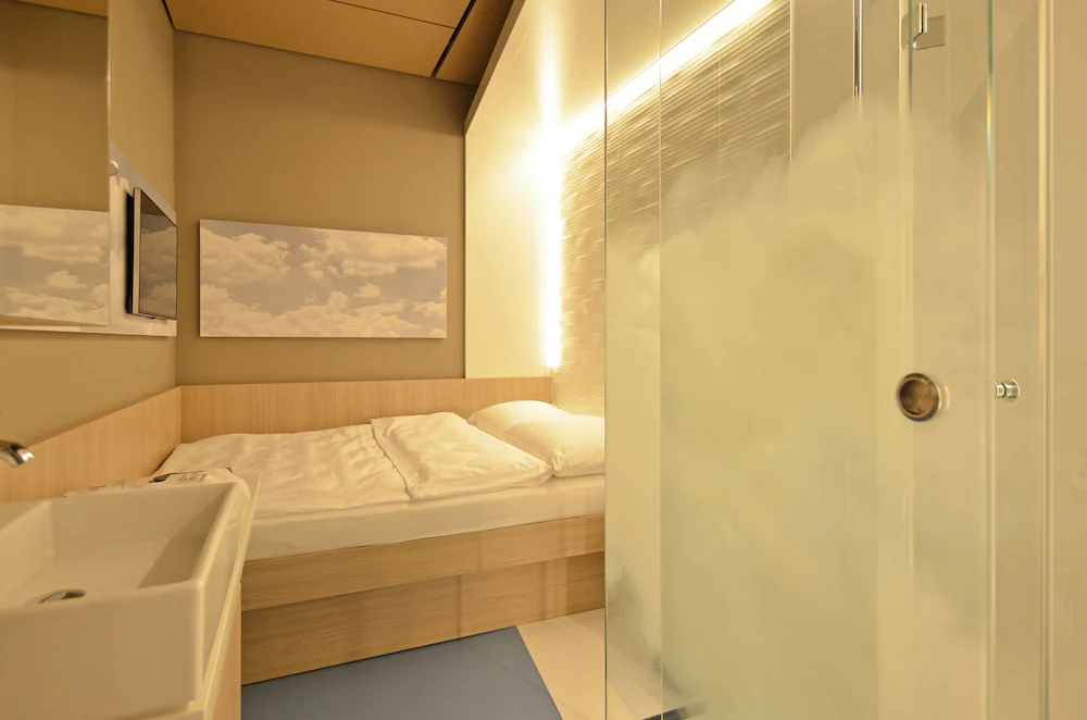 My Cloud Transit Hotel