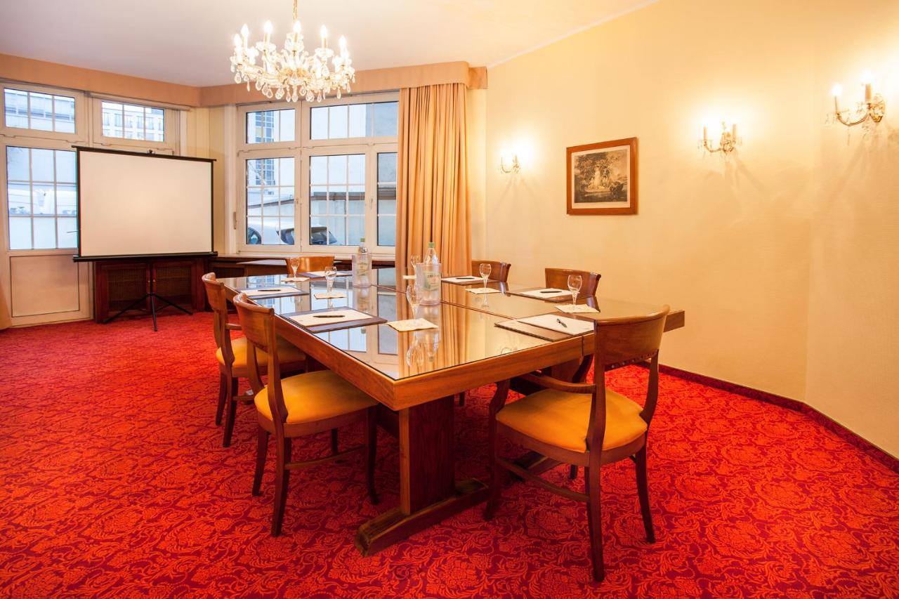 Centro National Frankfurt, Trademark Collection by Wyndham