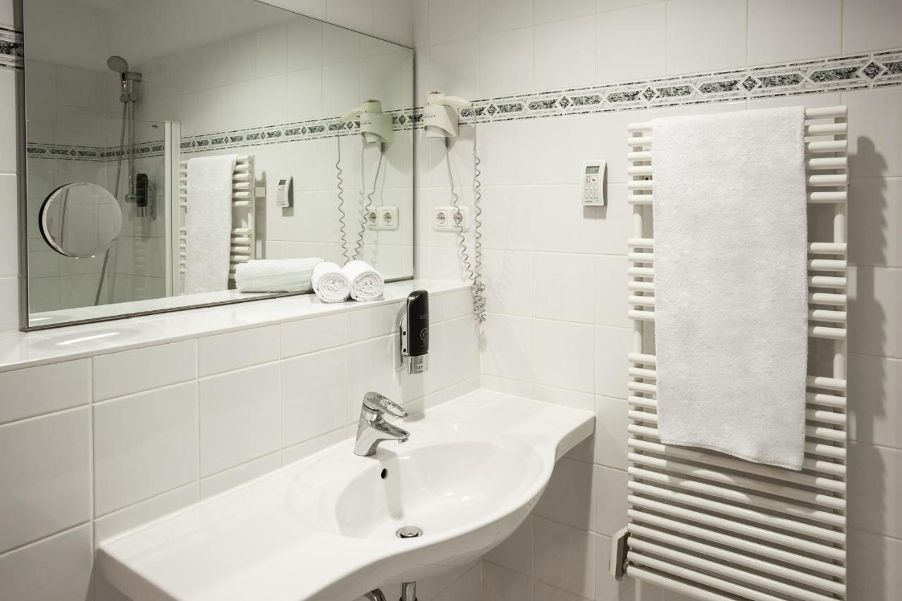 Centro National Frankfurt, Trademark Collection by Wyndham