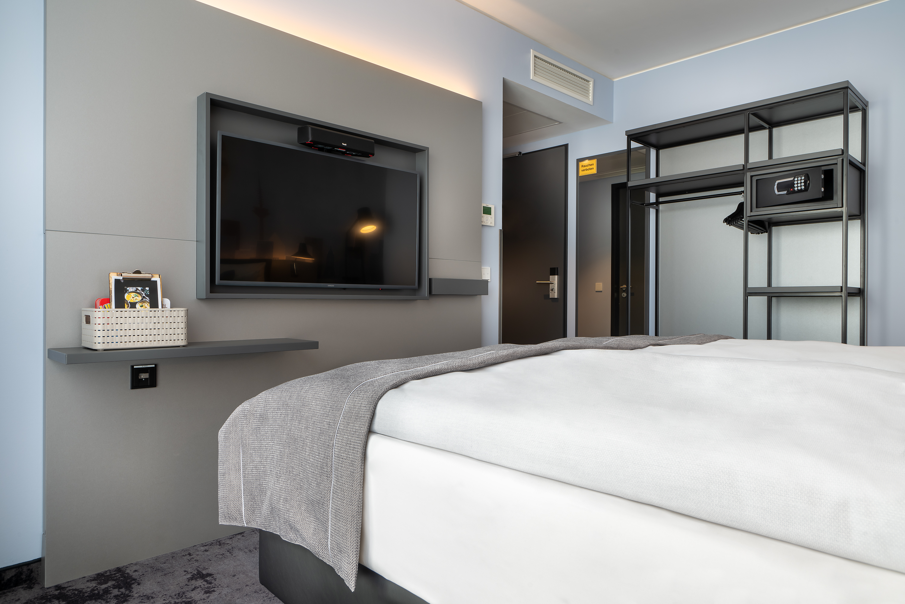 Holiday Inn - the niu, Charly Frankfurt City