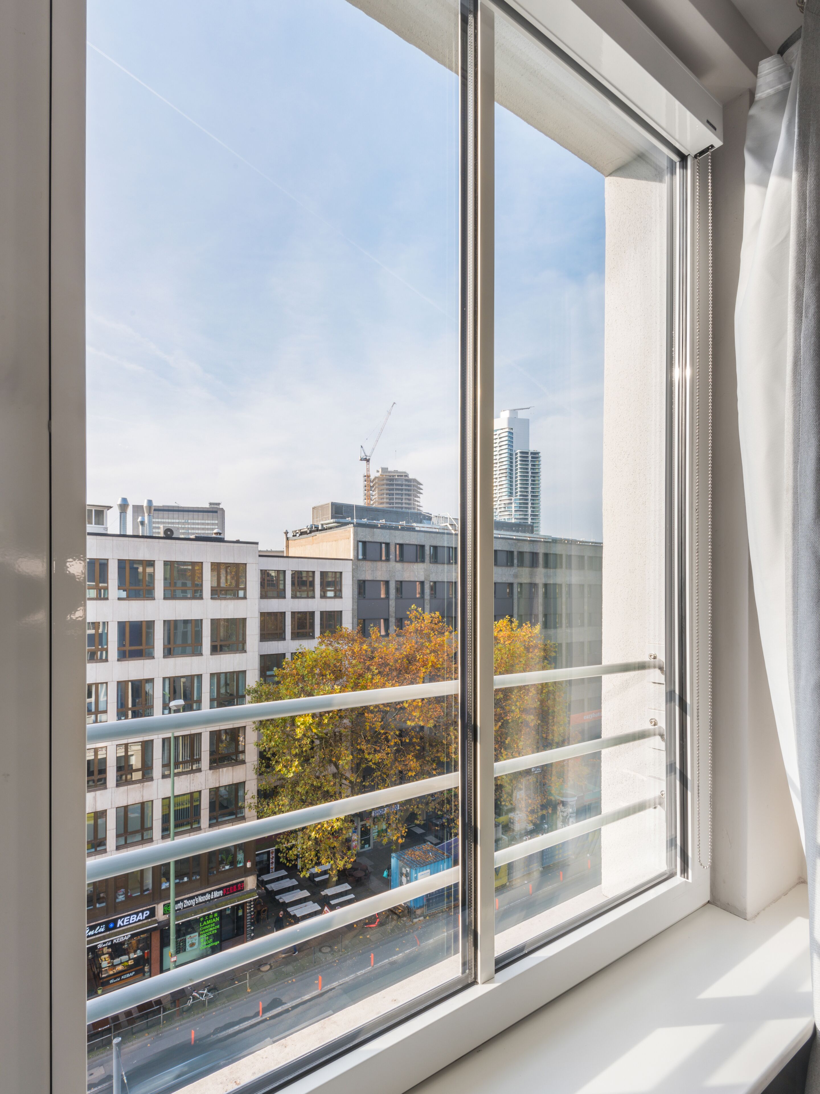 Numa Frankfurt Blau