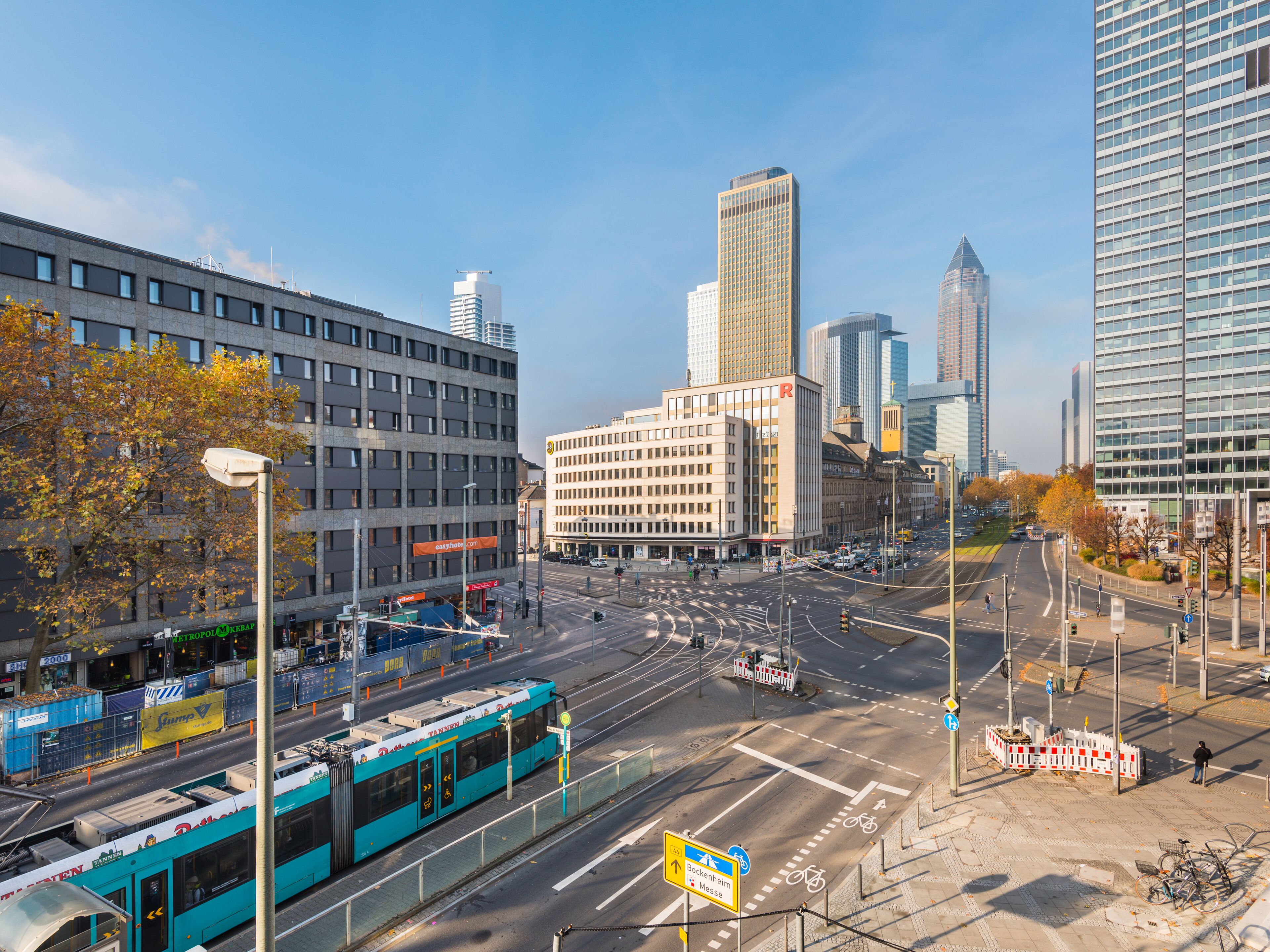 Numa Frankfurt Blau