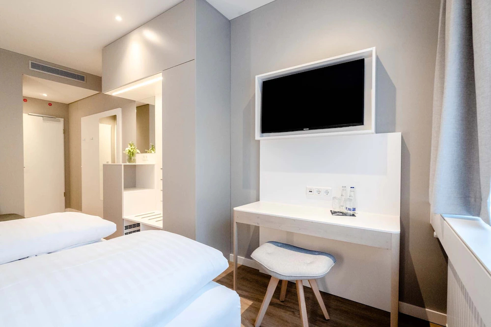 The Blasky Hotel & Rooftop