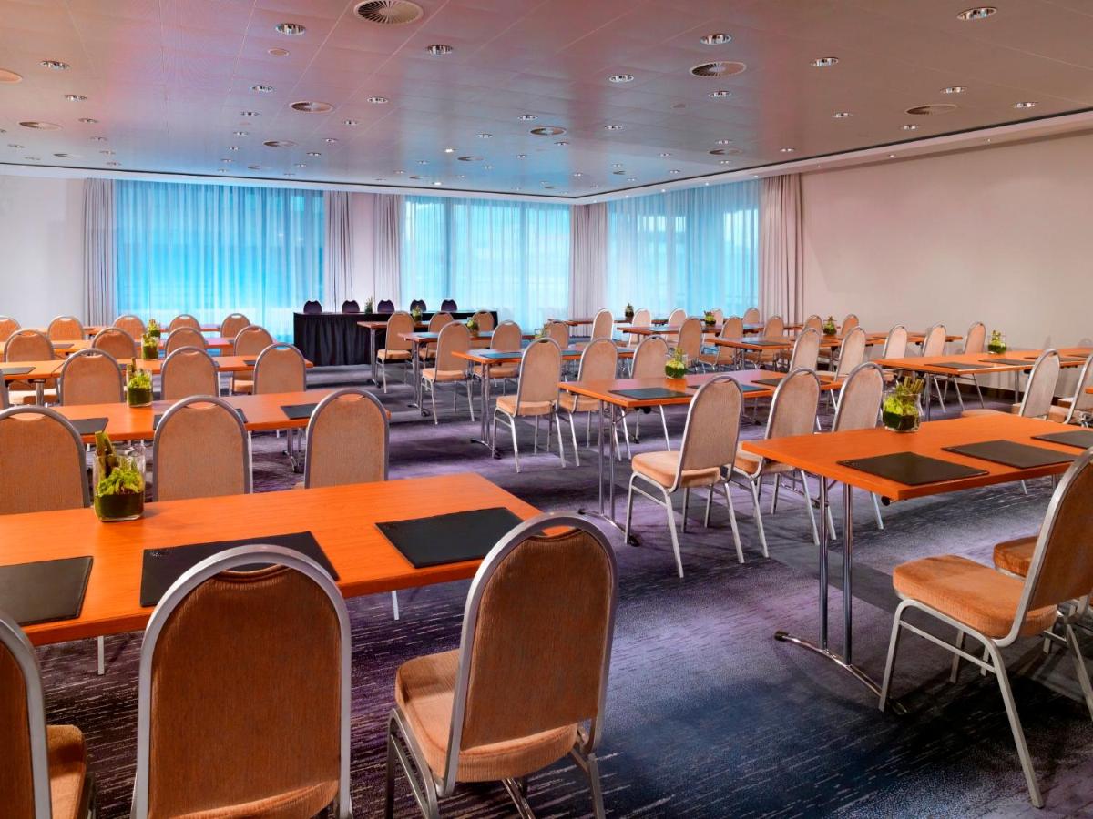 Sheraton Frankfurt Airport Hotel & Conference Center