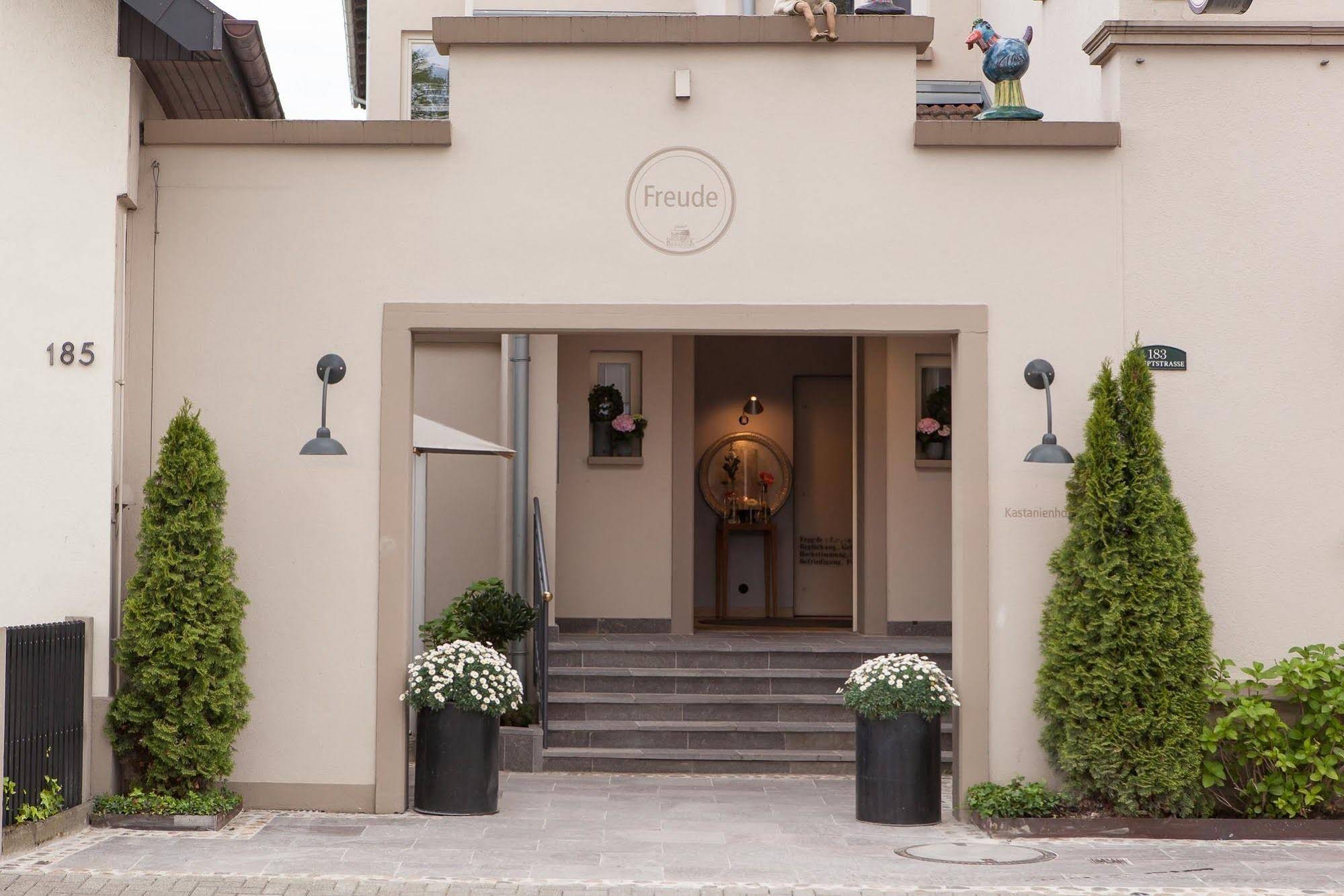 Romantik Hotel Der Rebstock art & design
