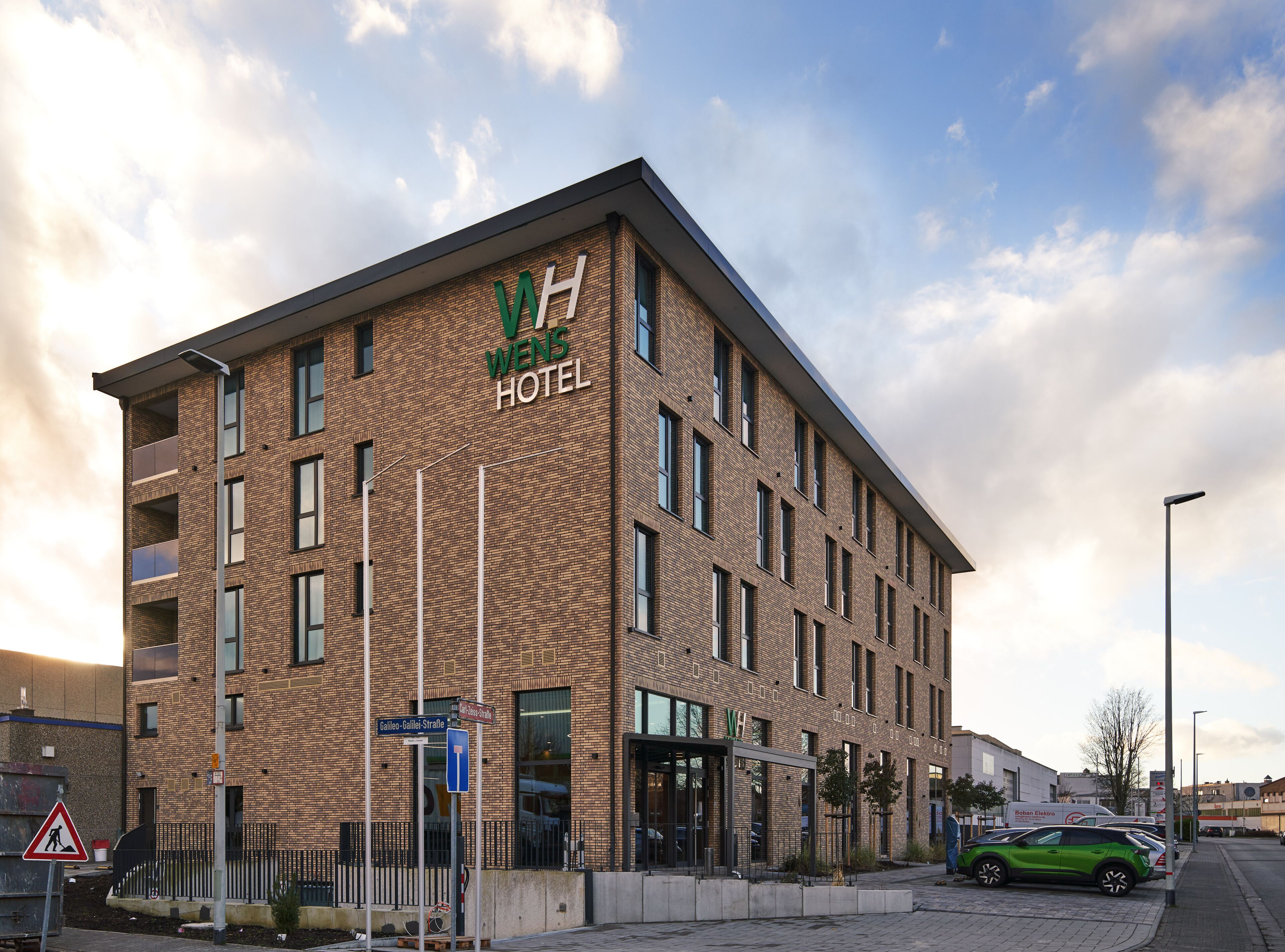 Wens Hotel