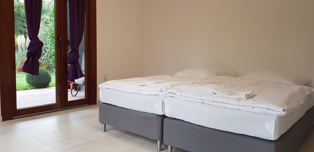 Tolstov Hotels