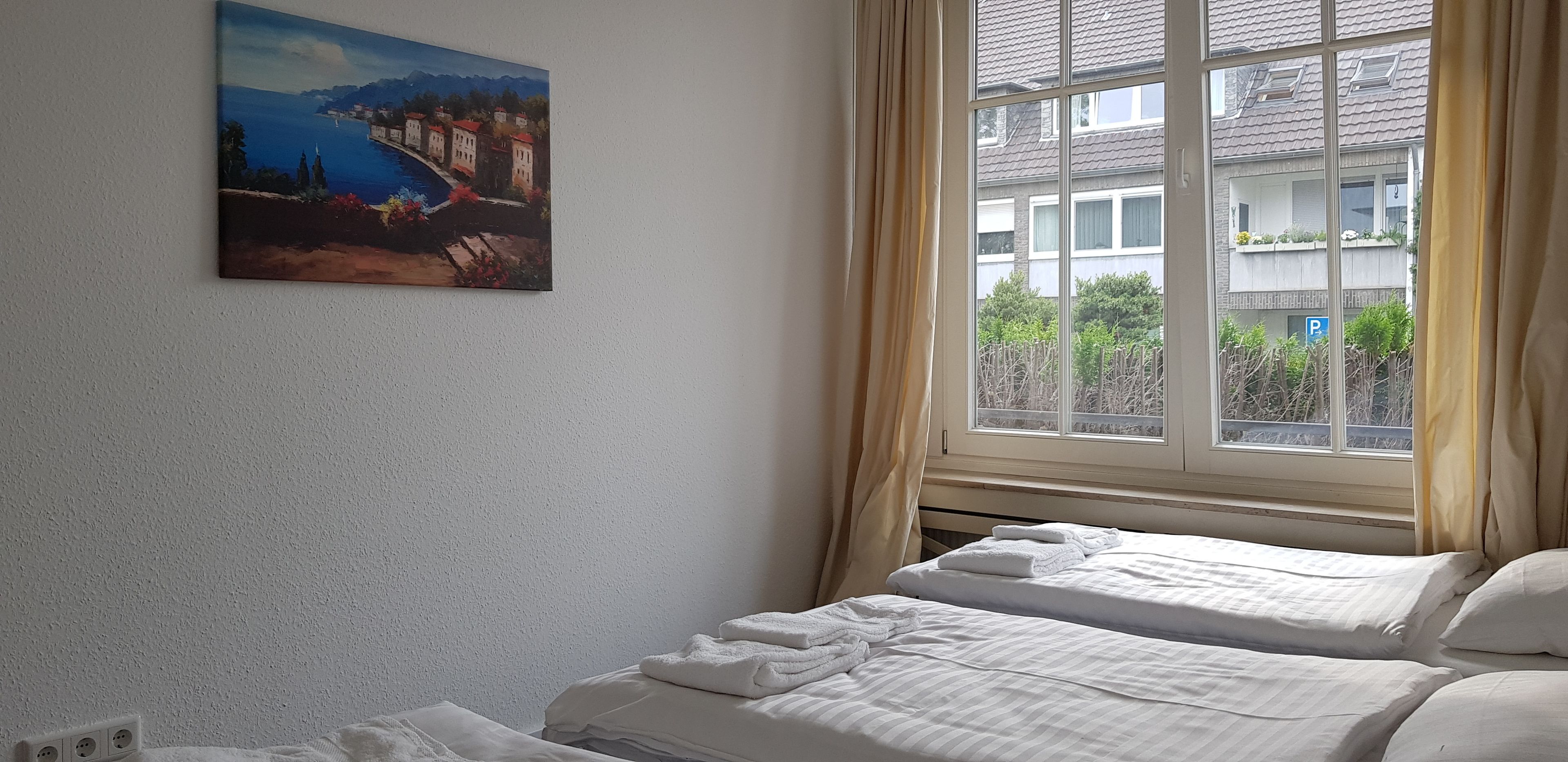 Tolstov Hotels Meerbusch Representative City Villa