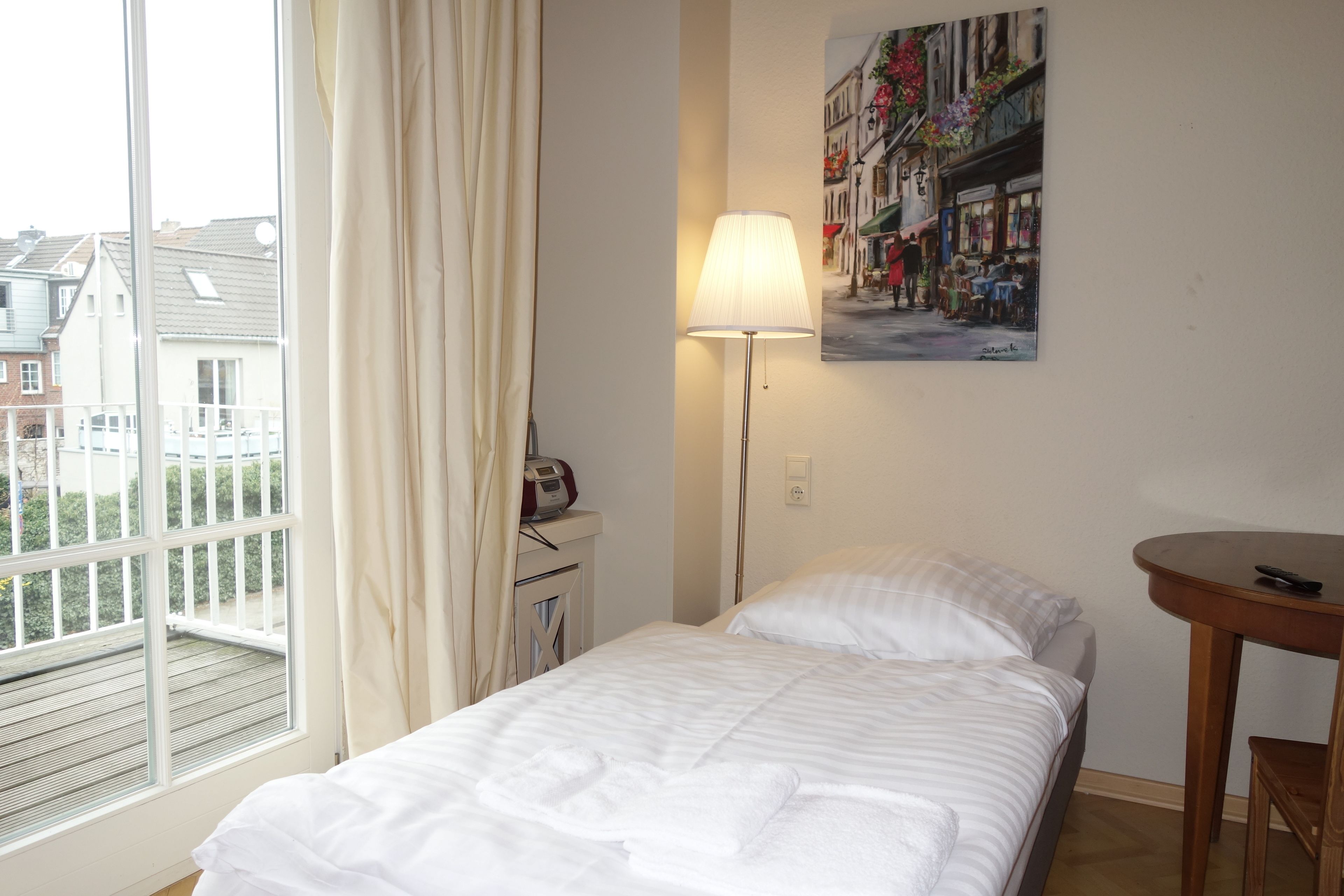 Tolstov Hotels Meerbusch Representative City Villa