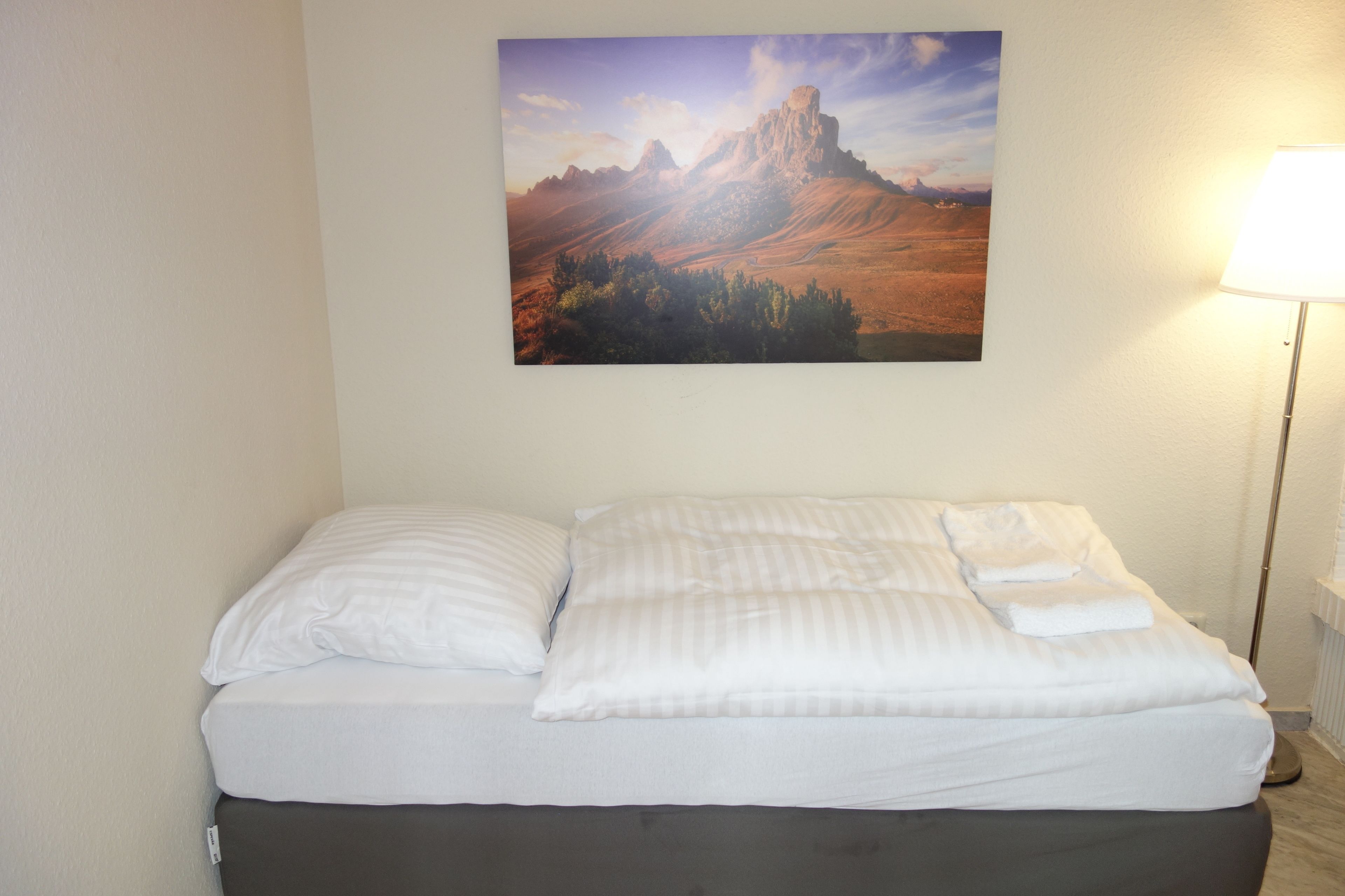 Tolstov Hotels Meerbusch Representative City Villa