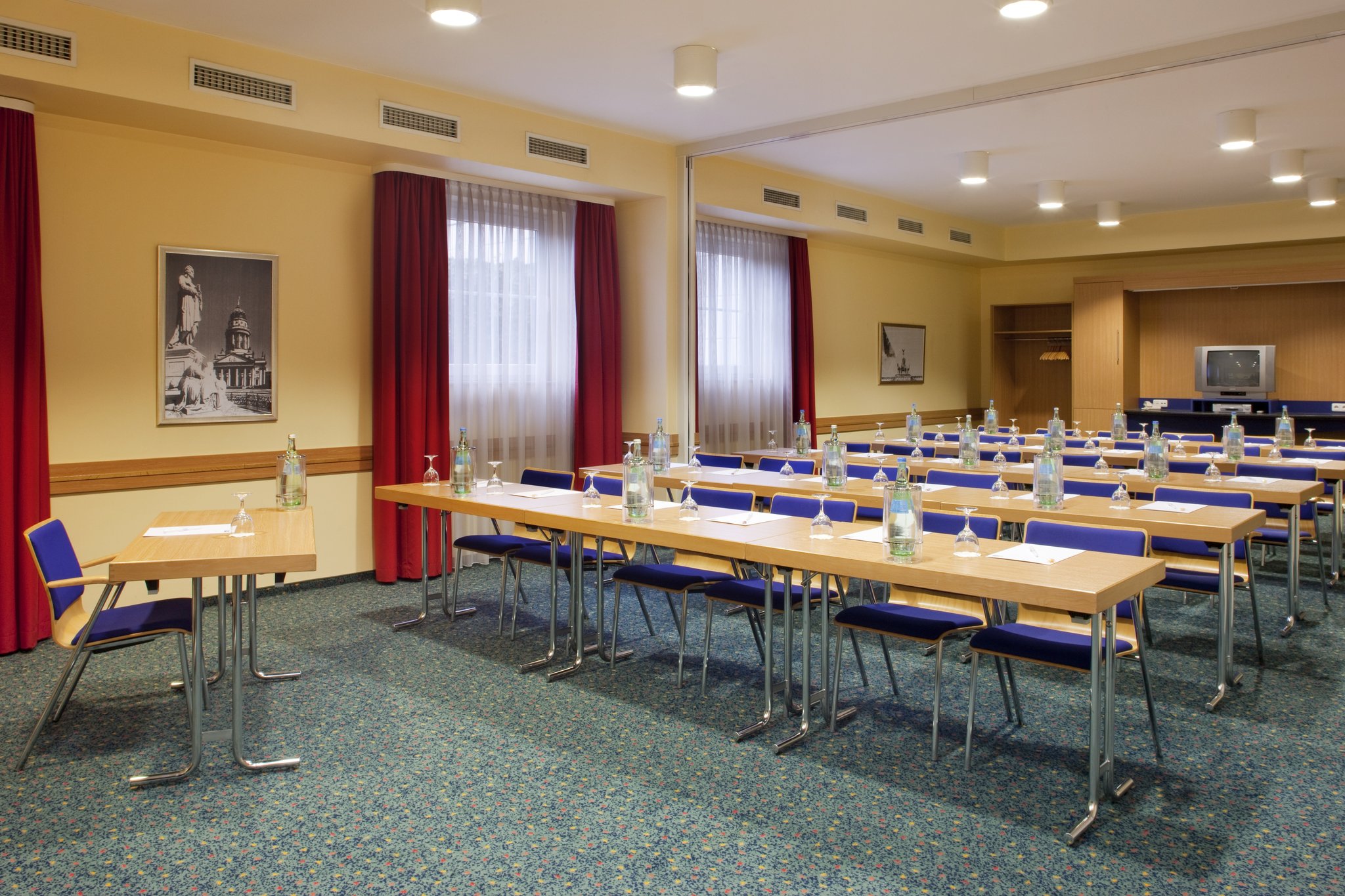 Holiday Inn Express Frankfurt Airport