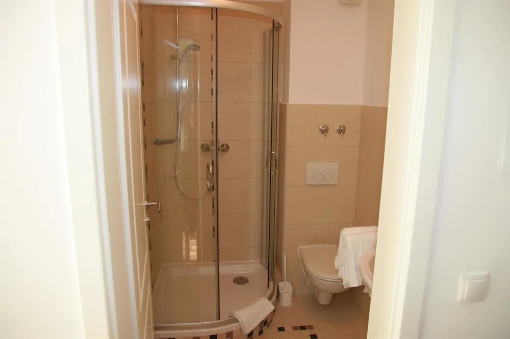 A3 Hotel